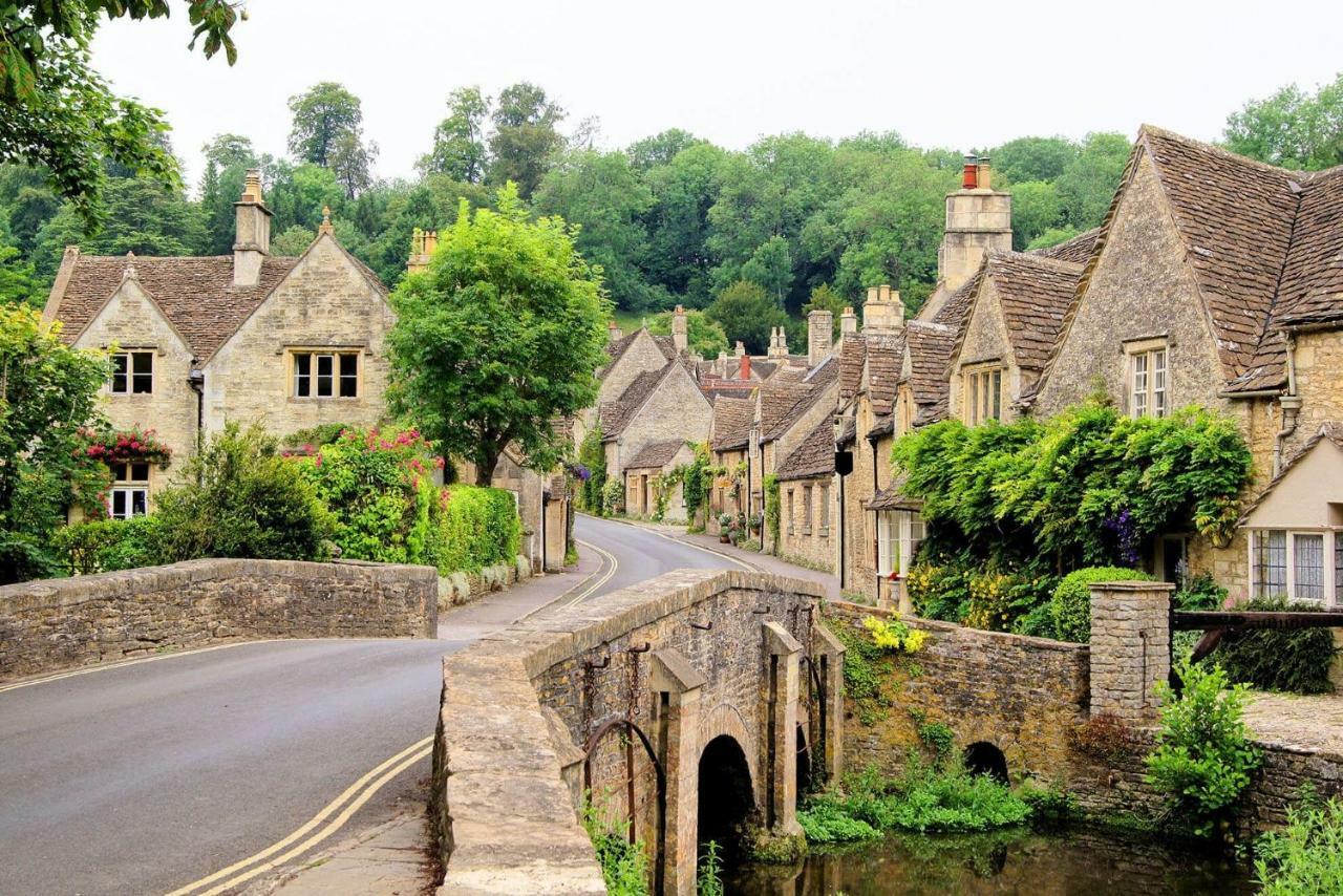 Mallard Lodge Cirencester Exterior photo
