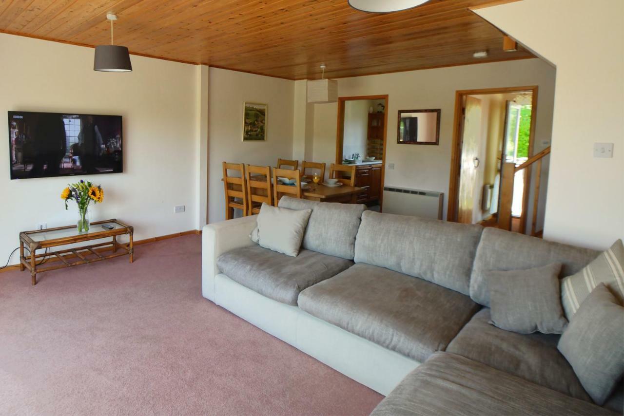 Mallard Lodge Cirencester Exterior photo